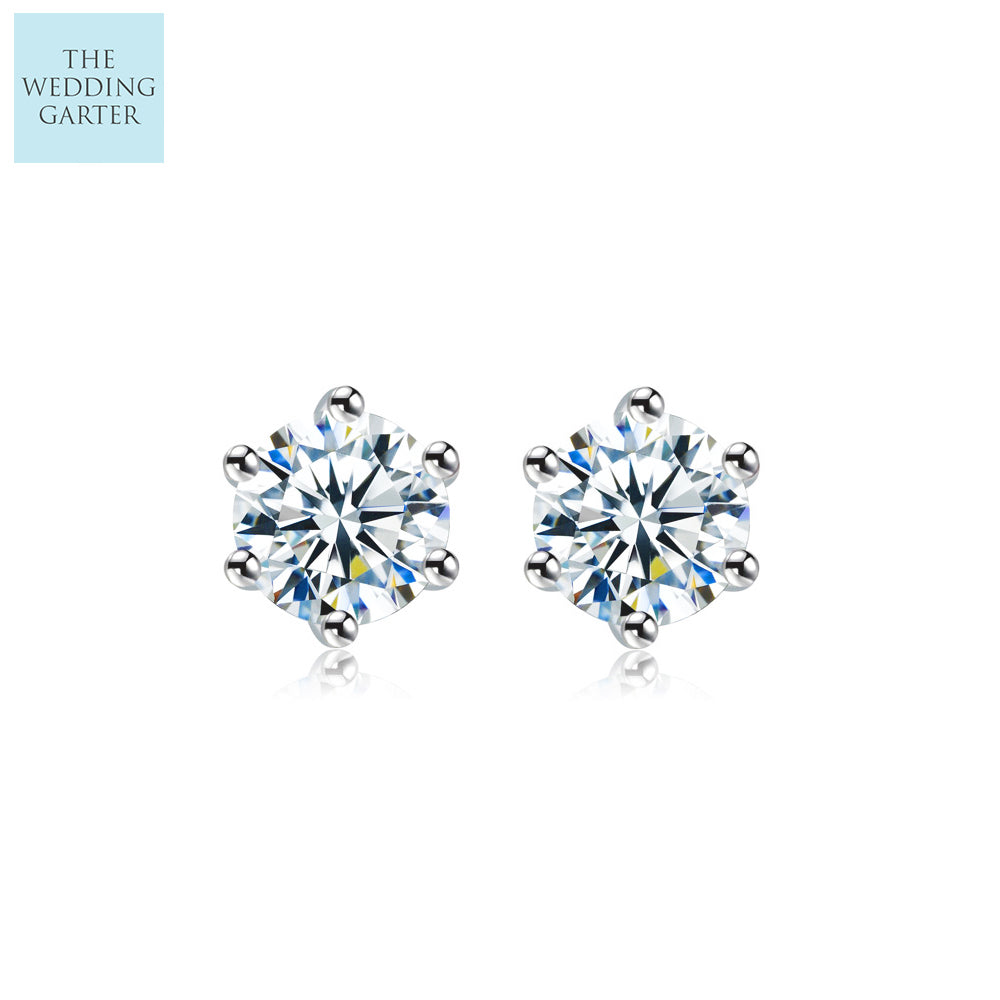 Crown Shaped 0.75 CT Zirconia Diamond Stud Earrings