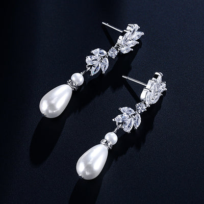 long drop pearl earrings